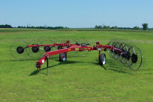H&S | Rakes | 2100 Series V-Rakes for sale at Red Power Team, Iowa