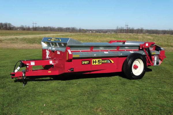 H&S | Heavy Duty Manure Spreaders | Model Model 3127 for sale at Red Power Team, Iowa