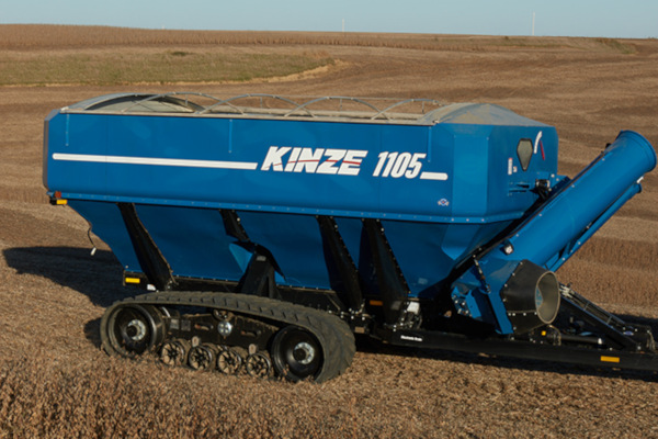 Kinze | Grain Carts | Dual Auger Grain Carts for sale at Red Power Team, Iowa