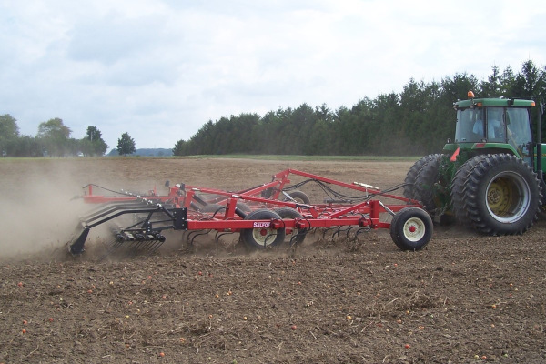 Salford Group | Cultivators | 450 S-Tine and C-Shank Cultivators for sale at Red Power Team, Iowa