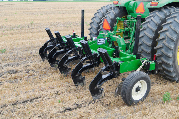 Unverferth | Zone-Builder® Subsoiler | Model 122 Spring-Cushioned Reset for sale at Red Power Team, Iowa