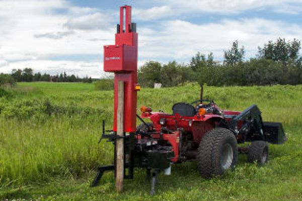 Farm King | Landscaping Equipment | Post Driver for sale at Red Power Team, Iowa