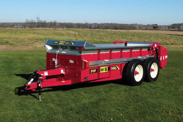 H&S | Heavy Duty Manure Spreaders | Model Model 3137 for sale at Red Power Team, Iowa