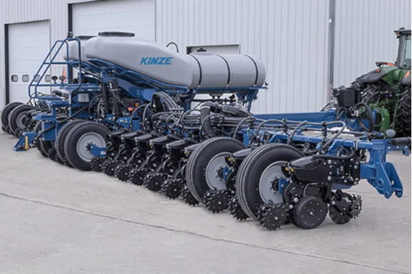 Kinze | High Tech | Model 4905 for sale at Red Power Team, Iowa