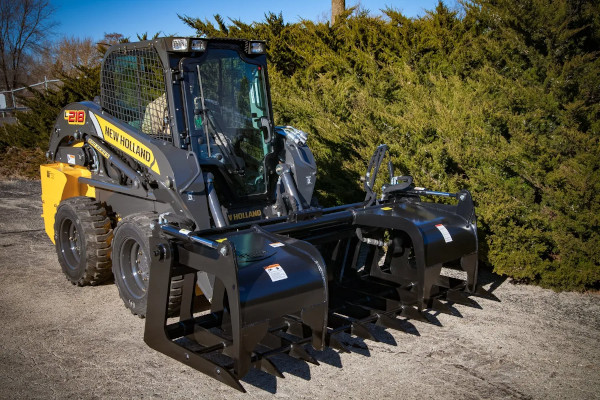 Berlon Attachments | Root Grapple | Model RG-84 for sale at Red Power Team, Iowa Berlon Attachments | Root Grapple | Model RG-84 for sale at Red Power Team, Iowa