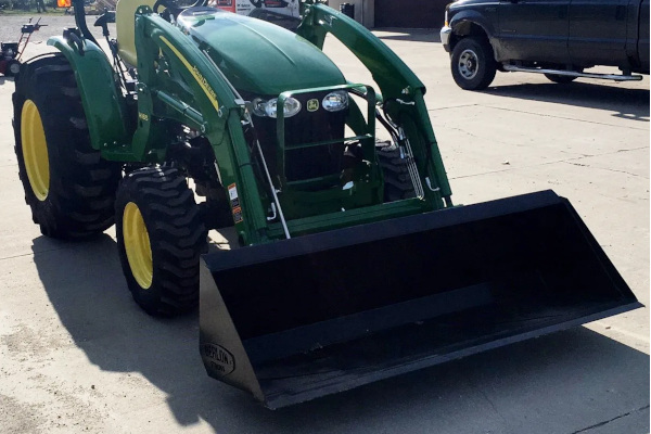Berlon Attachments | Buckets | Model Compact Tractor Bucket for sale at Red Power Team, Iowa