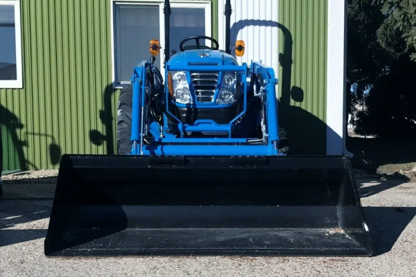 Berlon Attachments | Buckets | Model Low Profile Bucket for sale at Red Power Team, Iowa