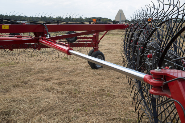 ~ Old Case IH | Wheel Rakes | Model WR201 - 10 Wheel for sale at Red Power Team, Iowa