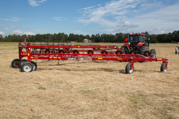 ~ Old Case IH | Wheel Rakes | Model WR302 - 14 Wheel for sale at Red Power Team, Iowa