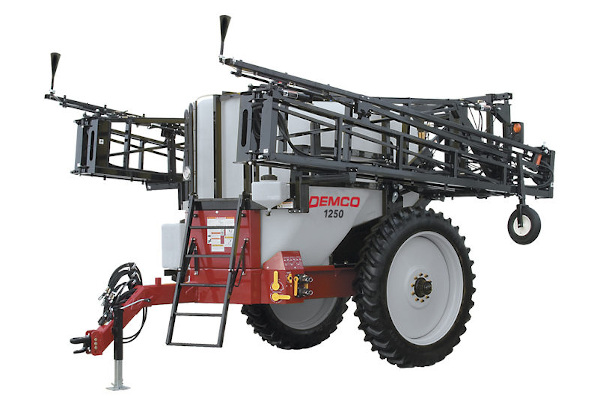 Demco | Field Sprayers | Model 1050 & 1250 Gallon Big Wheel for sale at Red Power Team, Iowa