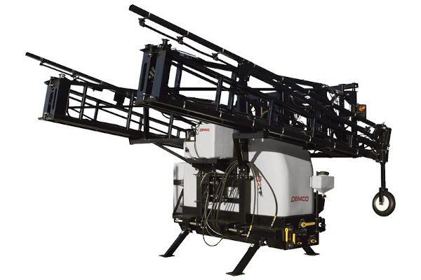 Demco Rear Mount 600 Gallon for sale at Red Power Team, Iowa