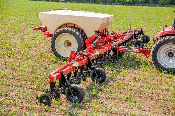 Farm King | Fertilizer Applicators | Model 2460 for sale at Red Power Team, Iowa