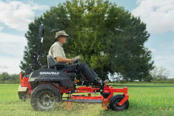 Gravely | Zero-Turn Mowers | Pro-Turn® Mach One for sale at Red Power Team, Iowa