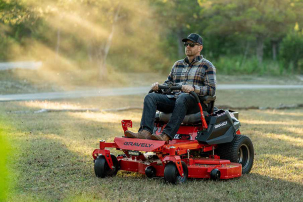 Gravely | Zero-Turn Mowers | Gravely ZT XL for sale at Red Power Team, Iowa