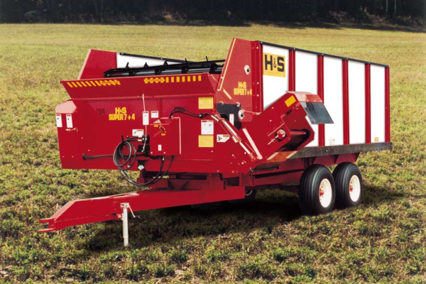H&S 7-4 Feeder Box for sale at Red Power Team, Iowa