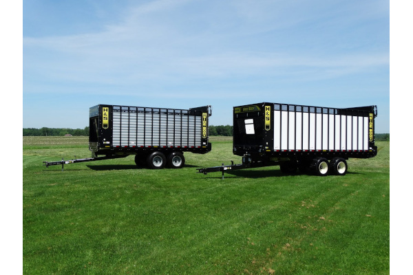 H&S | Forage Boxes | 8200 SERIES for sale at Red Power Team, Iowa