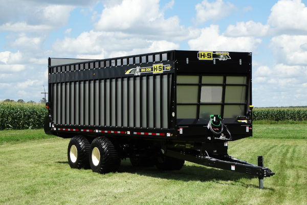 H&S | Forage Boxes | Big Dog Rear Unload Forage Boxes for sale at Red Power Team, Iowa