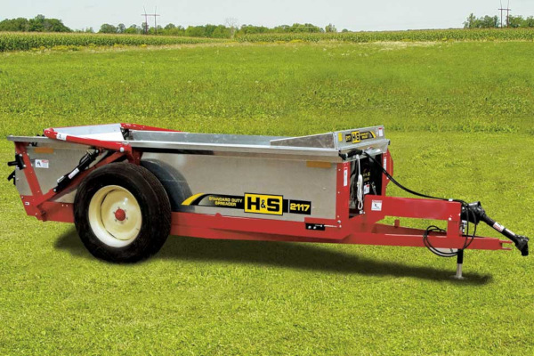 H&S | Standard Duty Manure Spreaders | Model Model 2117 for sale at Red Power Team, Iowa