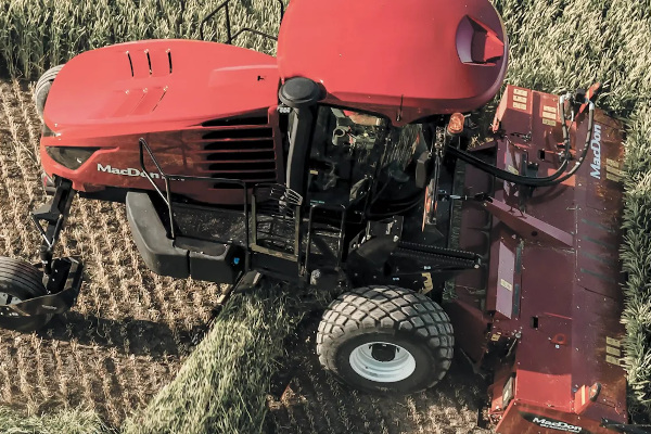 MacDon | Windrowers | M1 Series for sale at Red Power Team, Iowa
