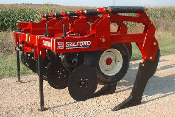 Salford Group 9206 In-Line Ripper for sale at Red Power Team, Iowa