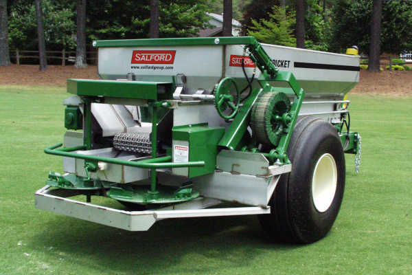 Salford Group | BBI Spreaders Mechanical Drive | Model Cricket Ag and Turf for sale at Red Power Team, Iowa