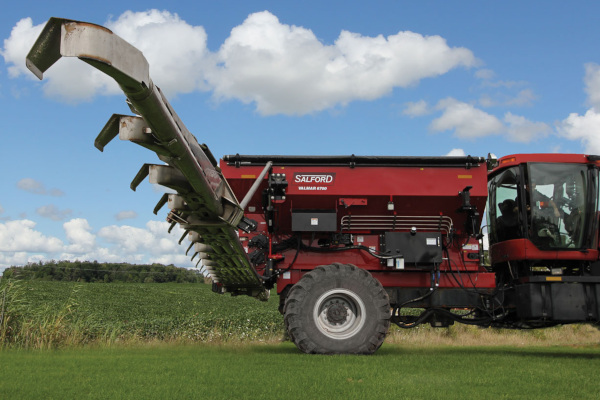 Salford Group | Valmar Chassis Mounted Air Booms | Model 6700 Multi-Bin Chassis Mount Air Boom for sale at Red Power Team, Iowa Salford Group | Valmar Chassis Mounted Air Booms | Model 6700 Multi-Bin Chassis Mount Air Boom for sale at Red Power Team, Iowa